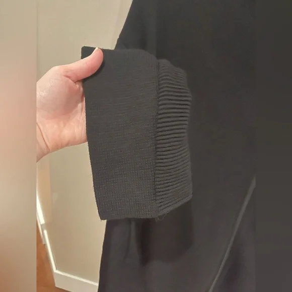 Vince black ribbed 100% wool asymmetric zip sweater jacket medium - Picture 6 of 7